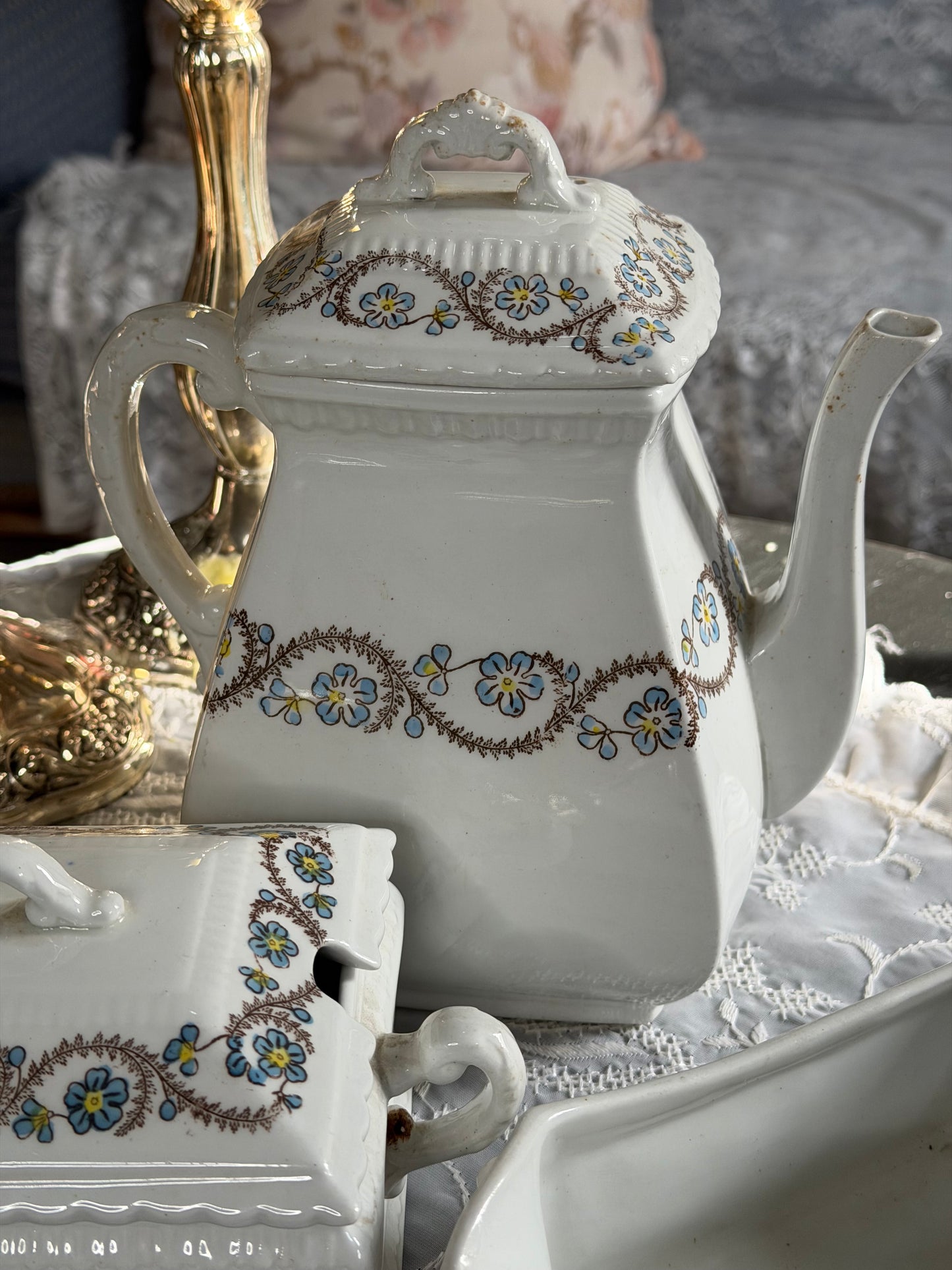 Vintage Ridgway Porcelain Tea Set – Teapot, Sugar & Creamer (3-Piece Set)