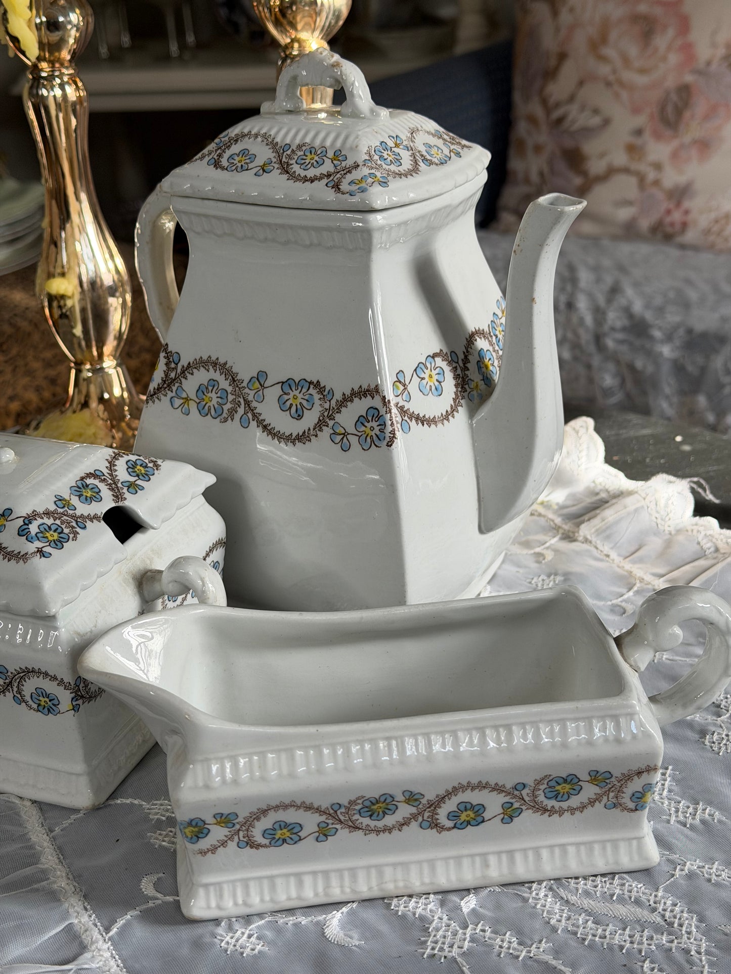 Vintage Ridgway Porcelain Tea Set – Teapot, Sugar & Creamer (3-Piece Set)