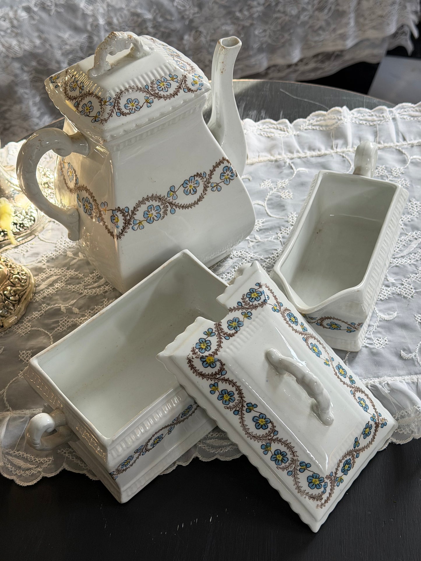 Vintage Ridgway Porcelain Tea Set – Teapot, Sugar & Creamer (3-Piece Set)