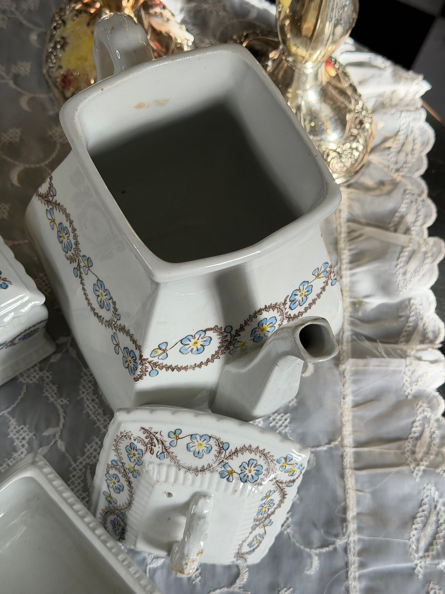 Vintage Ridgway Porcelain Tea Set – Teapot, Sugar & Creamer (3-Piece Set)