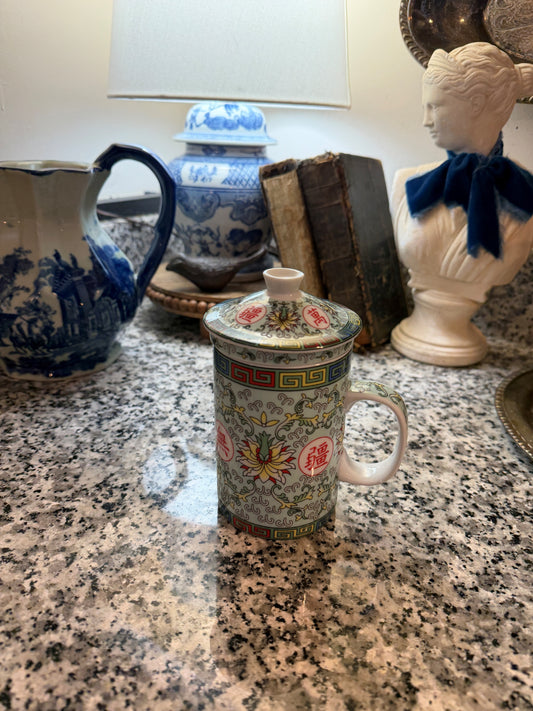 Chinese Porcelain Lidded Tea Mug with Infuser