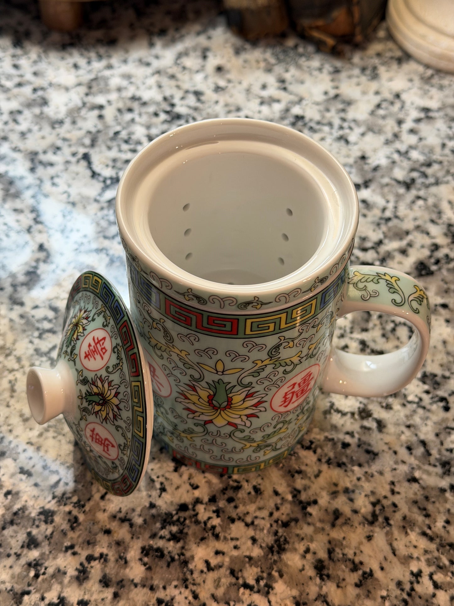 Chinese Porcelain Lidded Tea Mug with Infuser