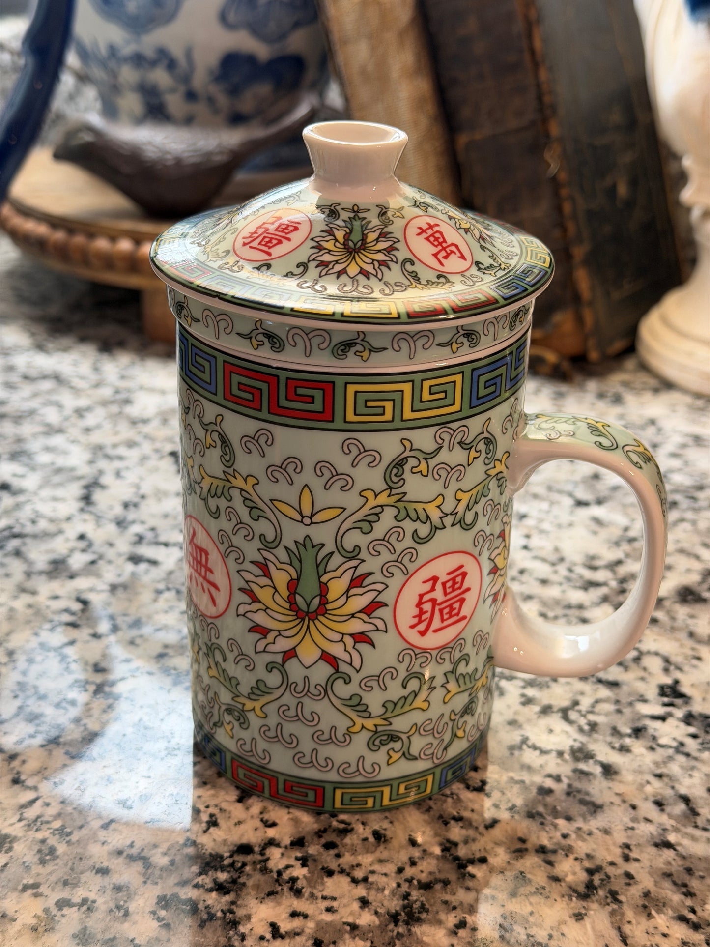 Chinese Porcelain Lidded Tea Mug with Infuser